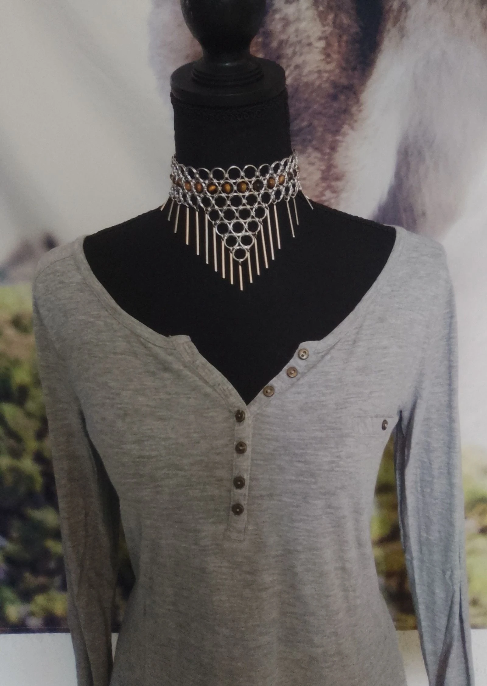 Japanese chainmail décolleté choker necklace with natural stones – photo 2